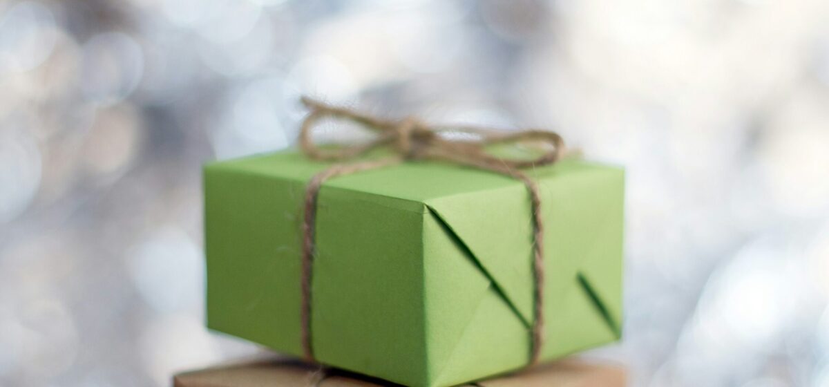 Heartfelt Gift Ideas for Someone Grieving the Loss of a Pet